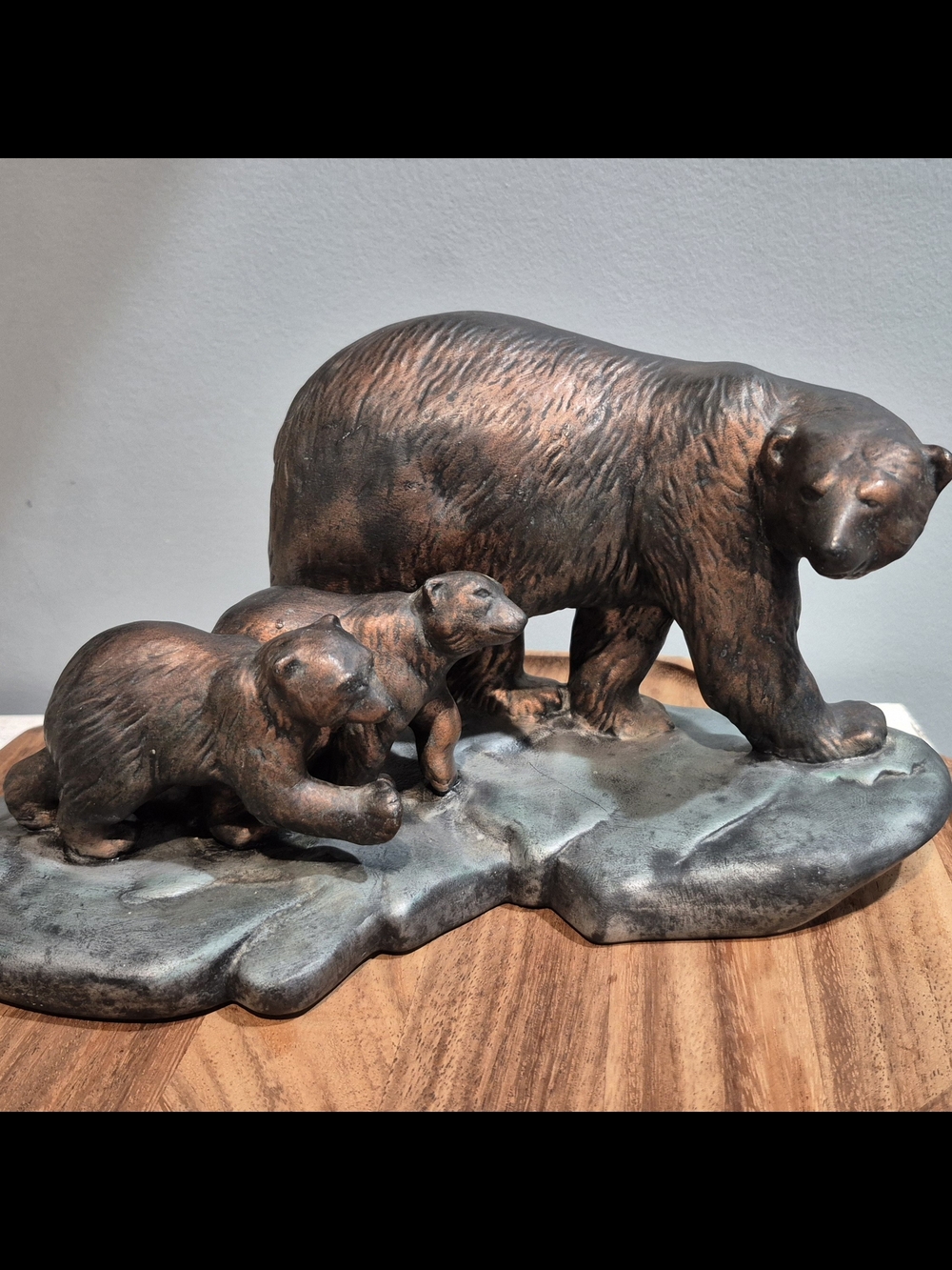 Rustic Faux Bronze Bear Family Statue – Resin Mother Bear & Cubs Figurine